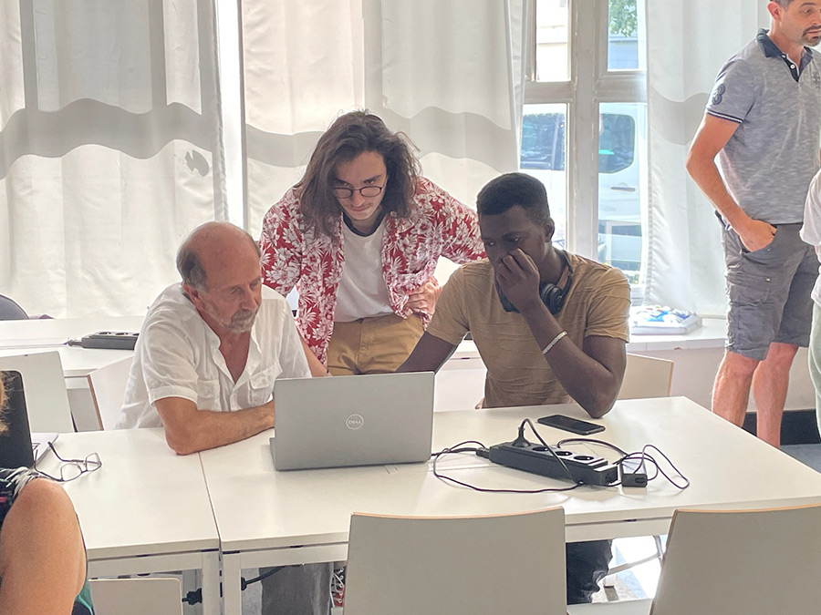 In collaboration with France Parrainages, E-mma breaks down stereotypes in IT 10 In collaboration with France Parrainages, E-mma breaks down stereotypes in IT
